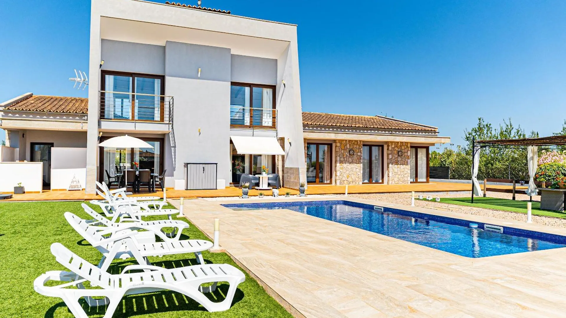 Villa Nimaf - Sa Planera Marratxí 0*,  スペイン